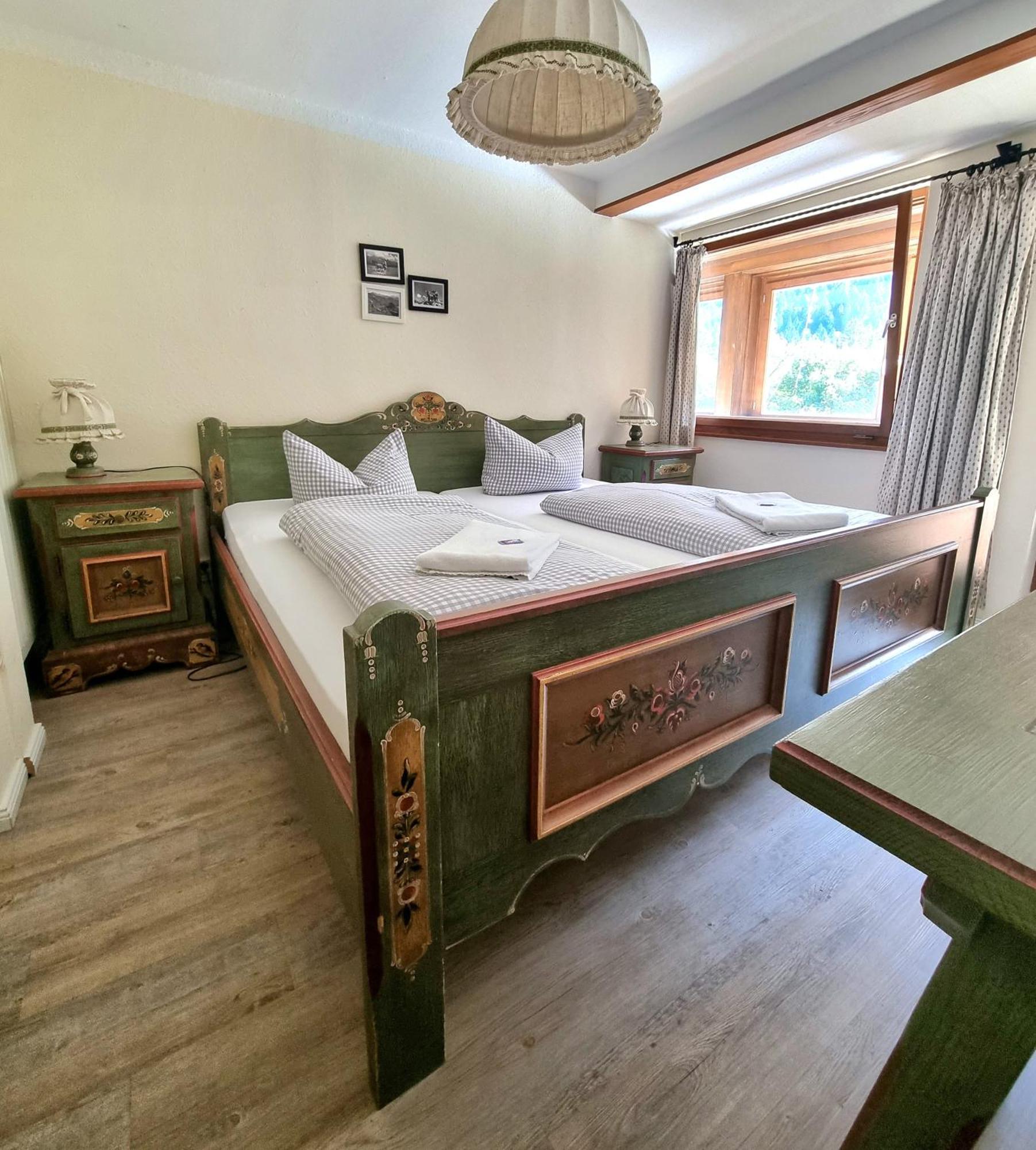 Berghotel Almagmach ايمنستادت ام الغو المظهر الخارجي الصورة